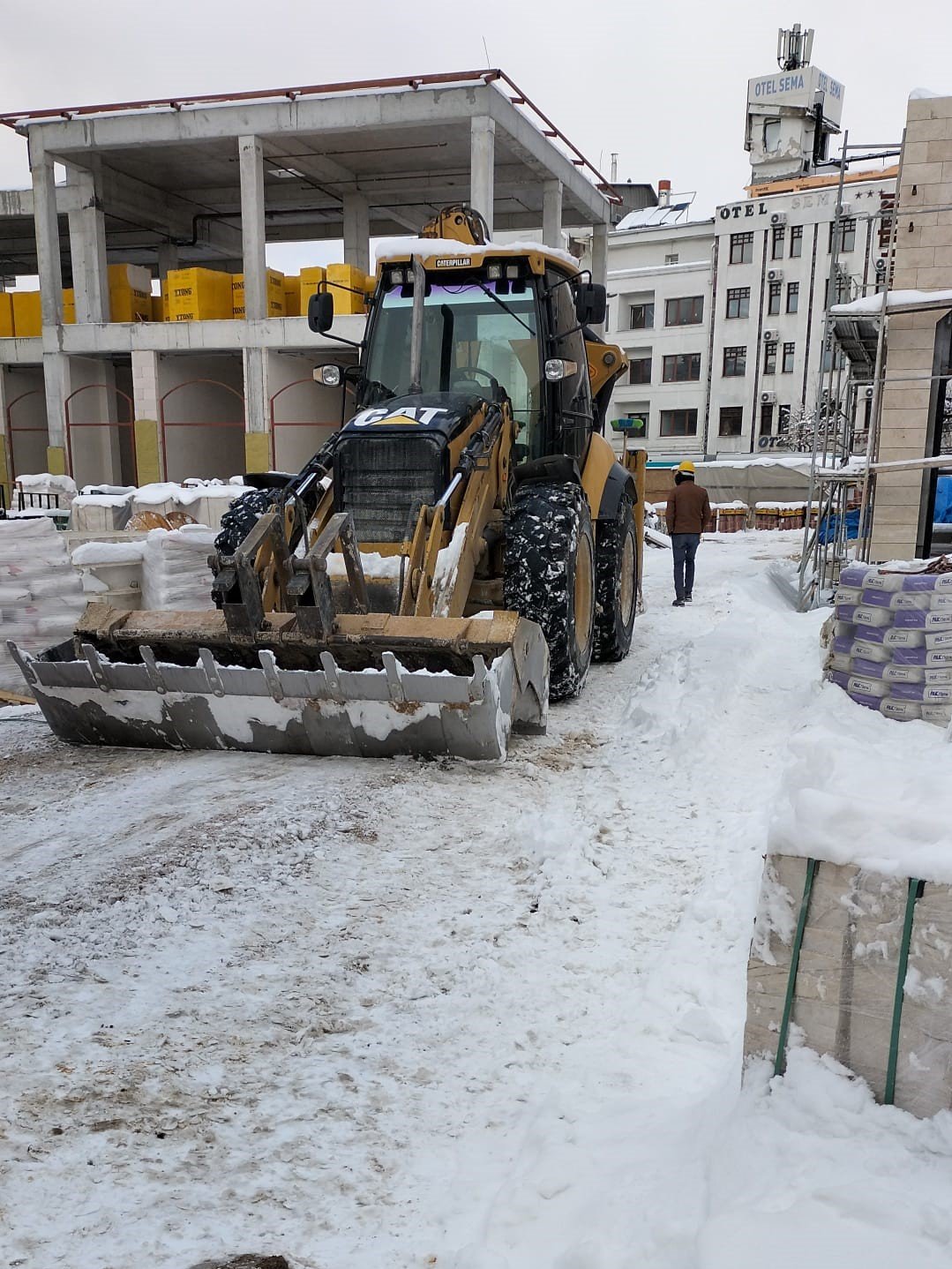 CATERPILLAR 434E BEKO LODER